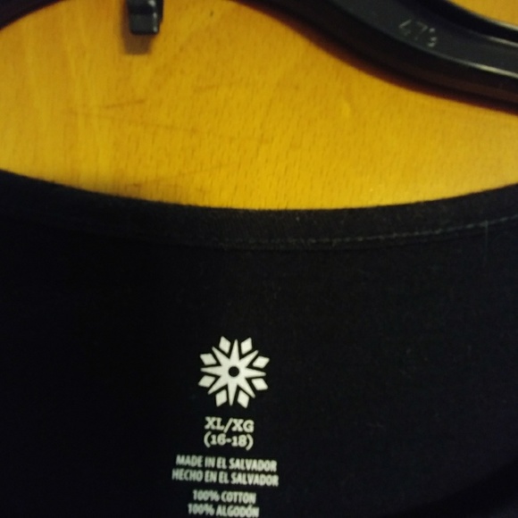 Ladies black top - Picture 6 of 8